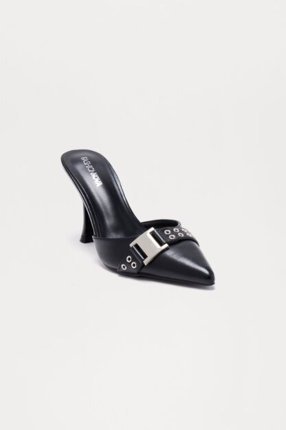 Zapatos de Tacón Plateados con Detalle Metálico y Punta Fina - Image 6